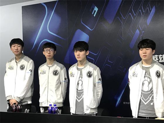 巨星罗伯托 巨星罗伯托